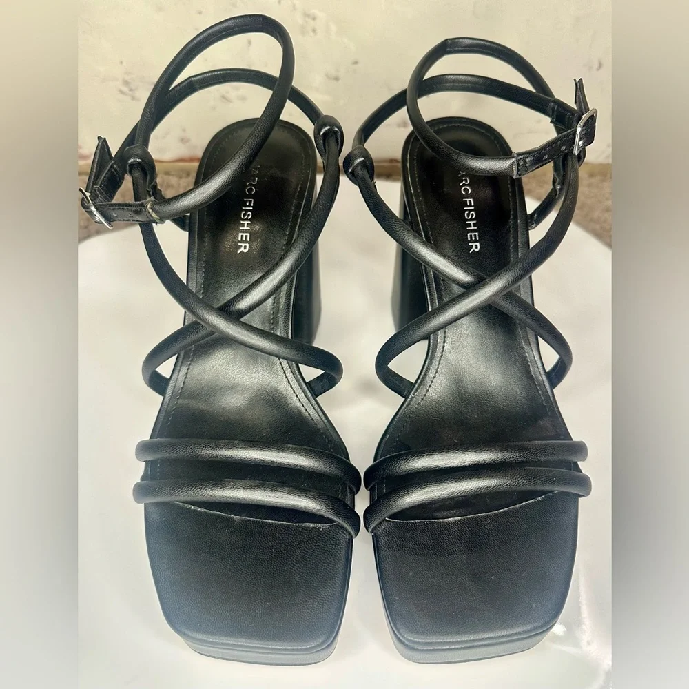 Marc Fisher Godea Platform Heel - Picture 3 of 7